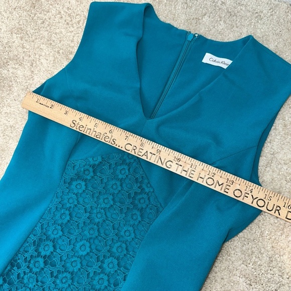 Calvin Klein Aqua Crochet Sheath Dress Women’s Size 2 Sleeveless V- Neck - Picture 7 of 11